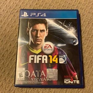 PS4 ( fifa 14 and Lego marvel) used